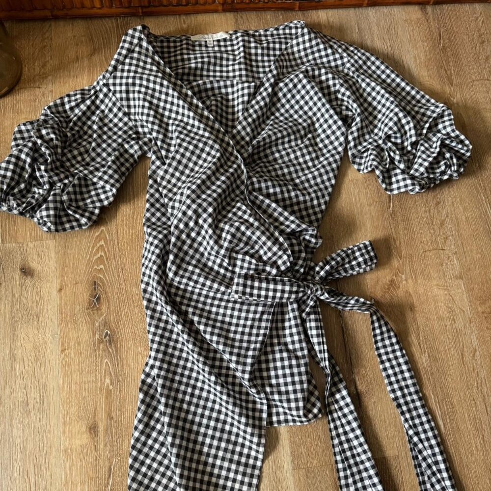 Lovers + Friends Black White Gabriel Ruched Sleeve Wrap Mini Dress Size M